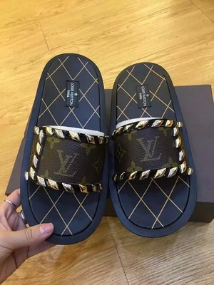 LV Slippers Women--011